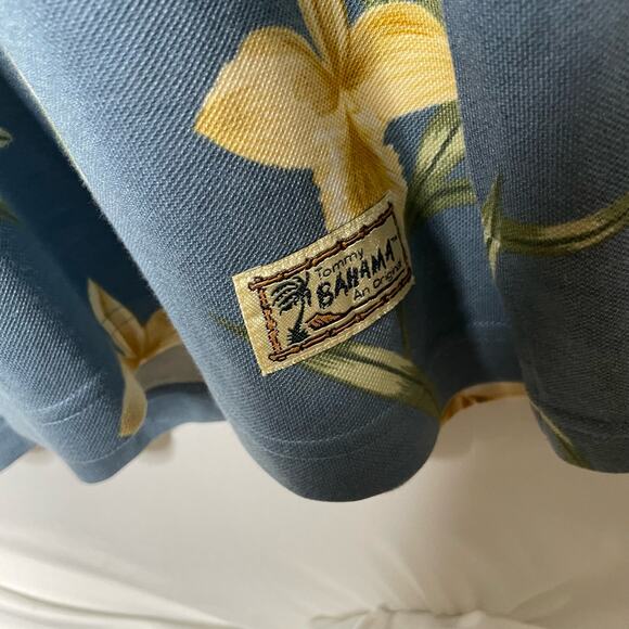 Tommy Bahama 75% Silk Men's Floral Polo Size M - Picture 3 of 4